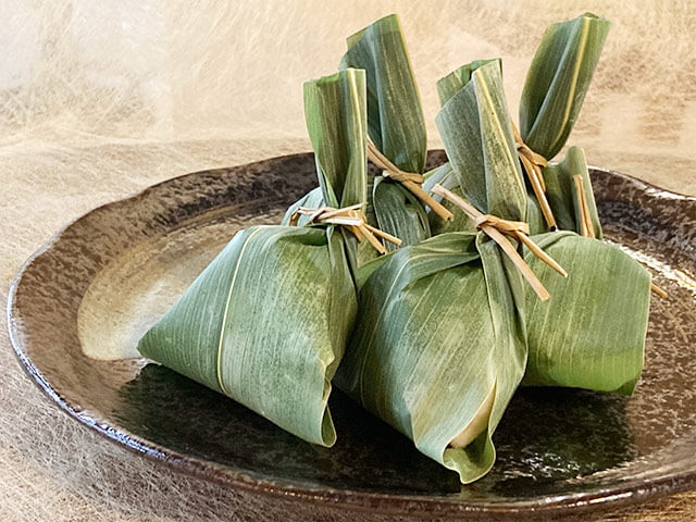笹巻き生麩菓子