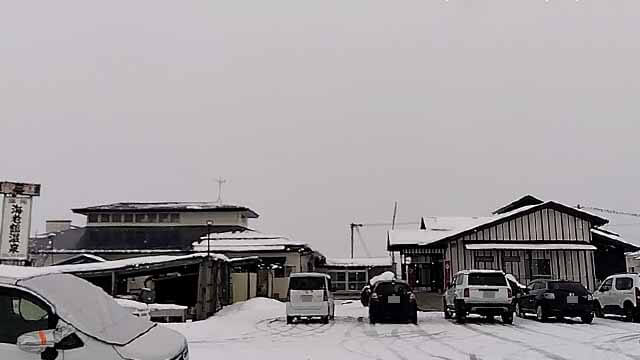 左が旧館、右が新館
