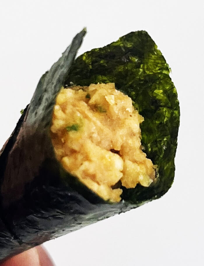 Hand-rolled natto enlarged