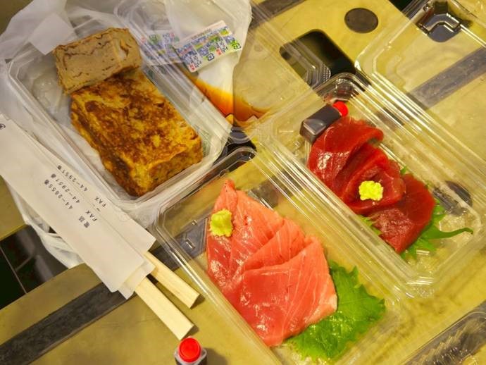 鼠ヶ関イカ・マグロまつり　厚焼き玉子とお刺身