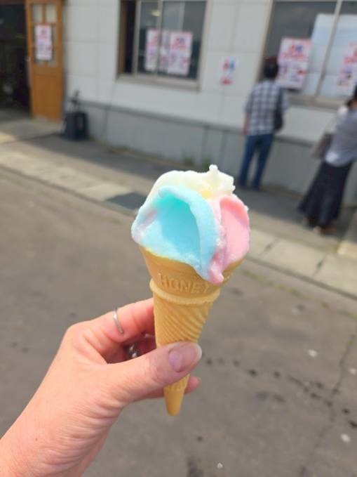 鼠ヶ関イカ・マグロまつり　ババヘラアイス