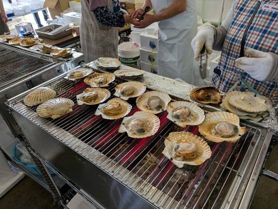 鼠ヶ関イカ・マグロまつり　焼きホタテ