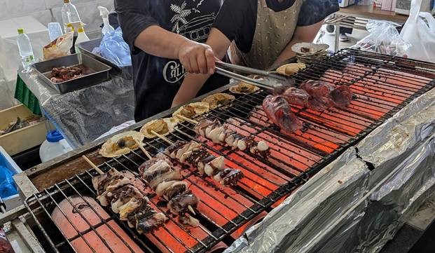 鼠ヶ関イカ・マグロまつり　タコ串焼き