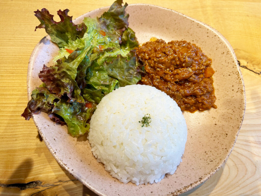 南陽市熊野大社のicho cafeのドライカレー