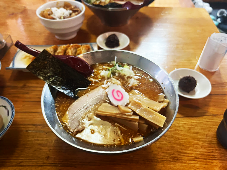 【山形・天童市】麺屋 居間人 Leapを訪問レポート｜行列必至！さんま節香る人気ラーメン店 アイキャッチ