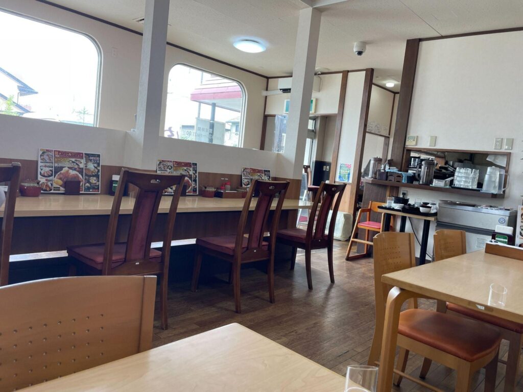 かつMIさくらんぼ東根神町北店_店内