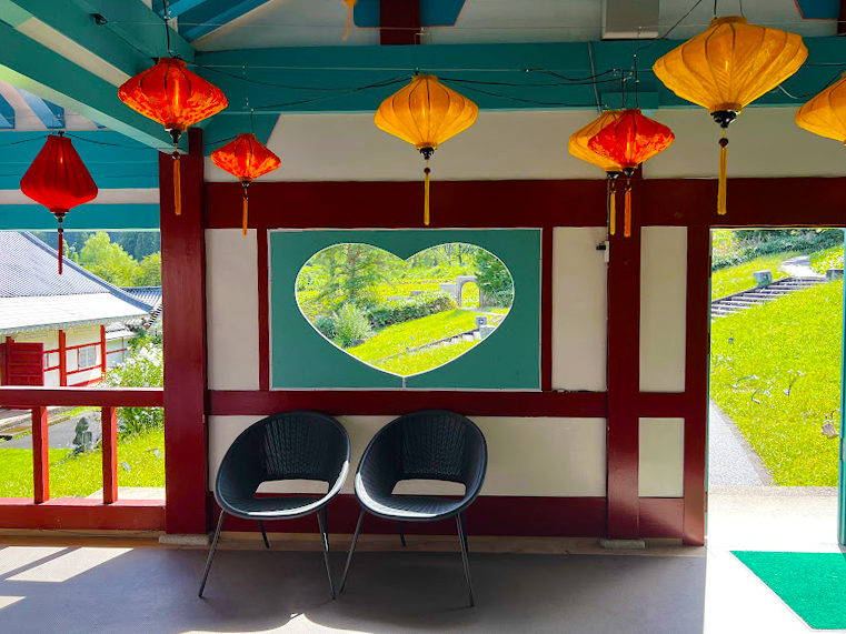 道の駅とざわ_高麗館_アジアンランタン3