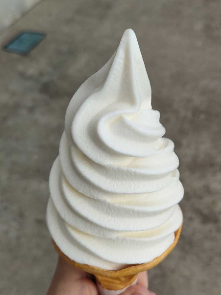 風車市場のソフトクリーム
