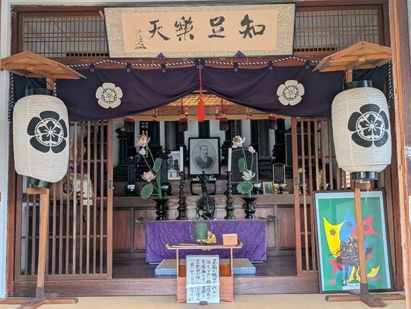 三宝寺_天童 御霊屋中