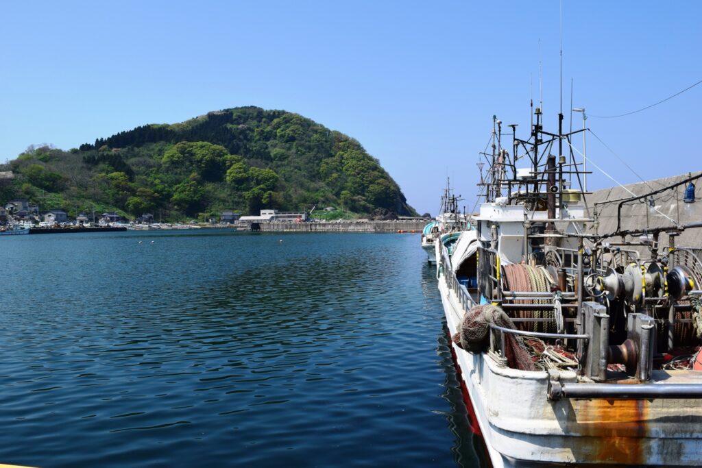 由良漁港と漁船