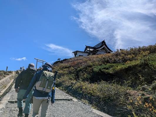 蔵王刈田嶺神社_山頂付近2