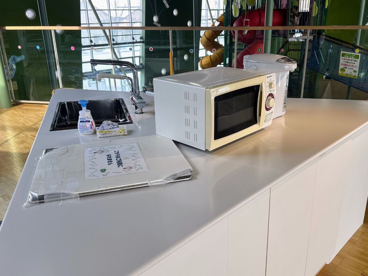 電子レンジと電気ポット
