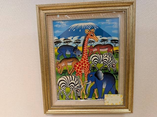 ティンガティンガ原画展_色鮮やかな愛らしい顔の動物たち