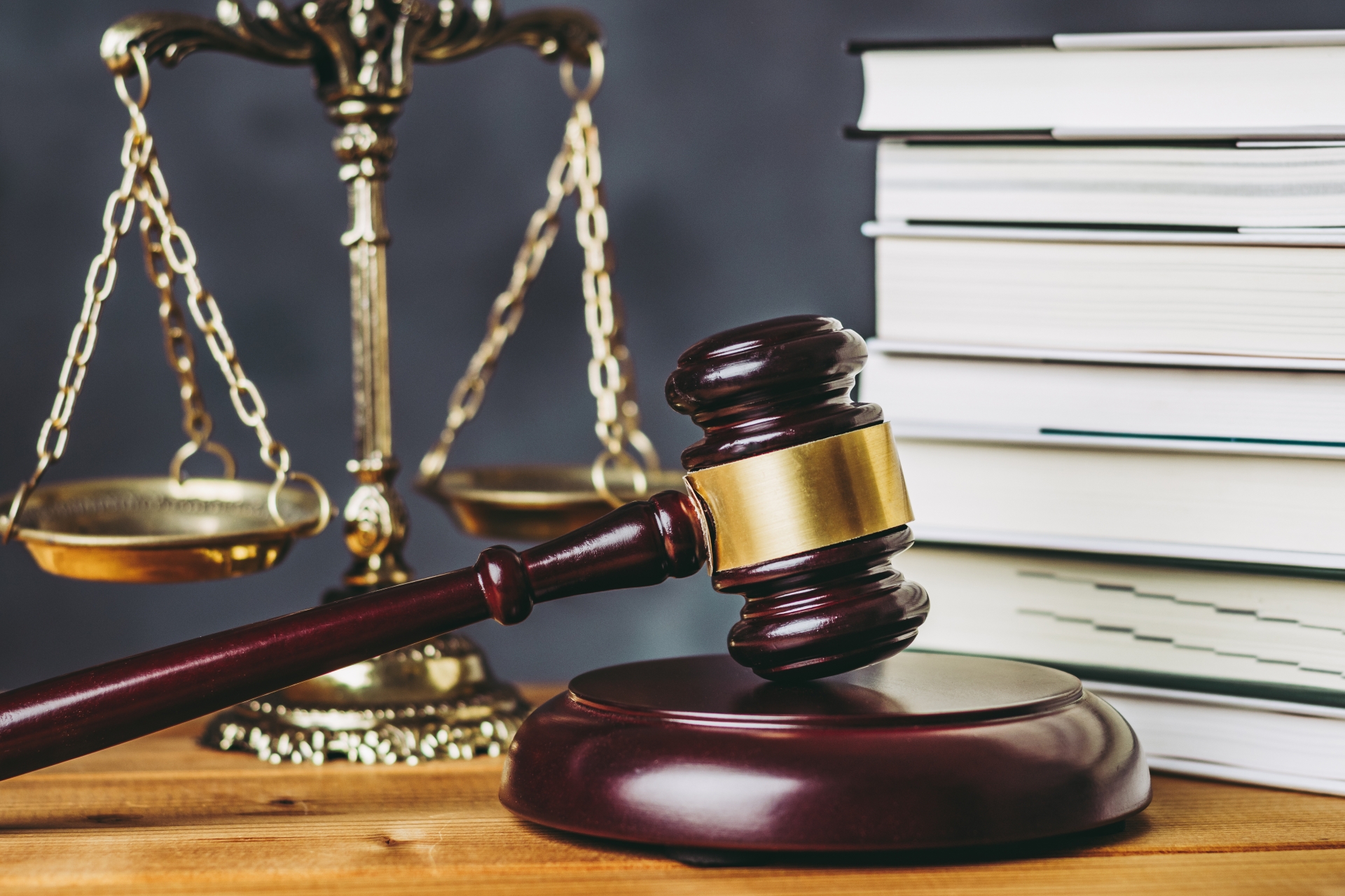 資源ごみの持ち去りは違法なのか？