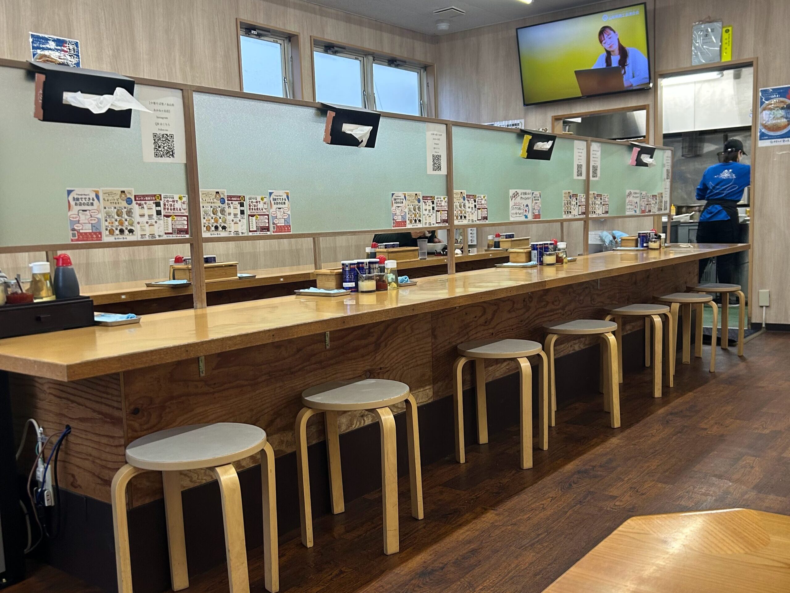 中華そば 雲ノ糸　山形あかねケ丘店 店内の様子