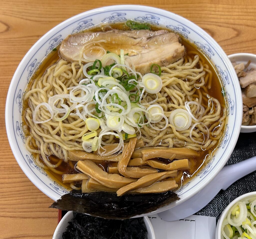 【山形・山形市】中華そば雲ノ糸 山形あかねケ丘店|煮干しスープとわしわし麺のラーメン実食レポ デスクトップ向け