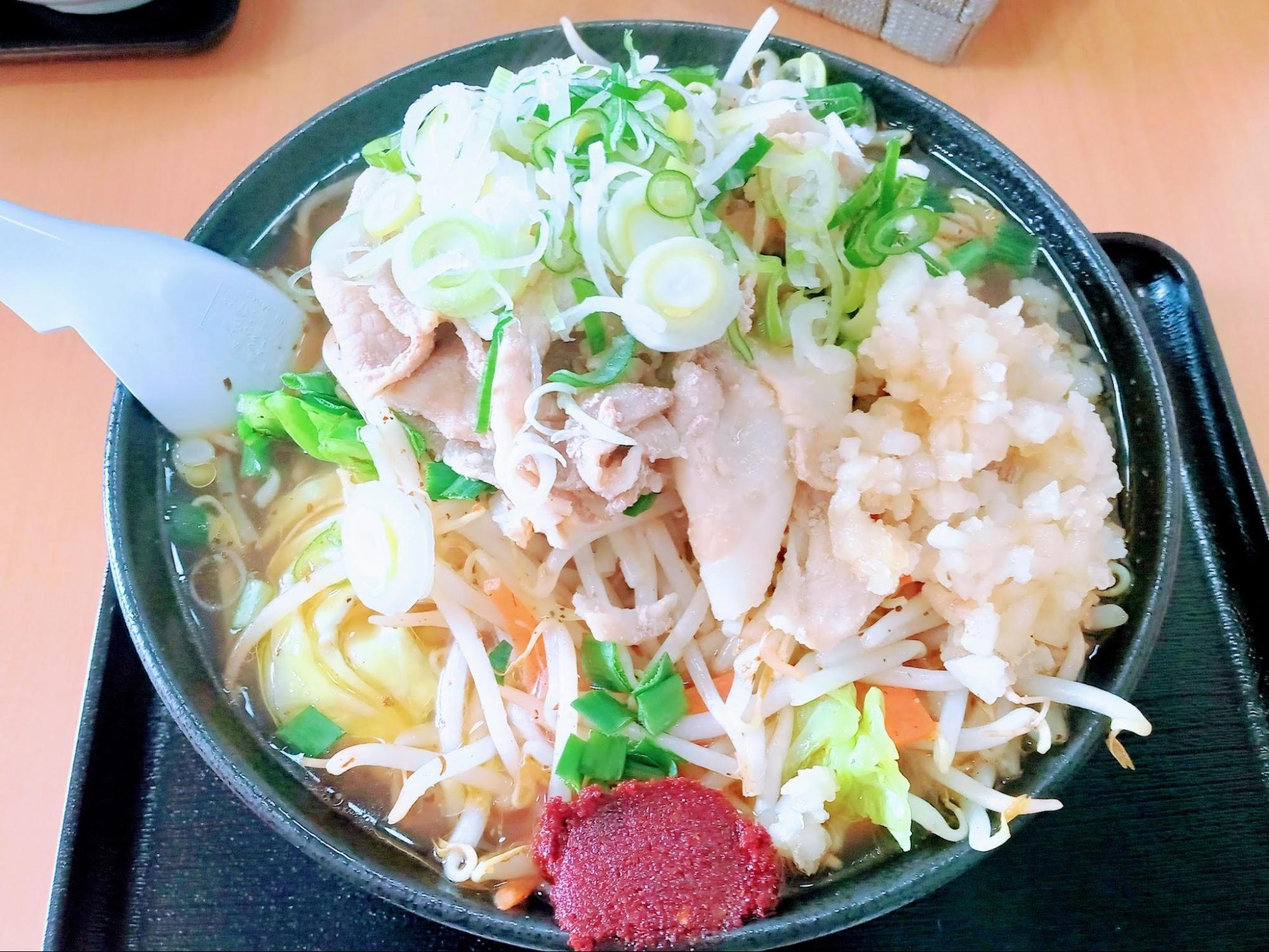 豚野郎めん(細麺・並盛)