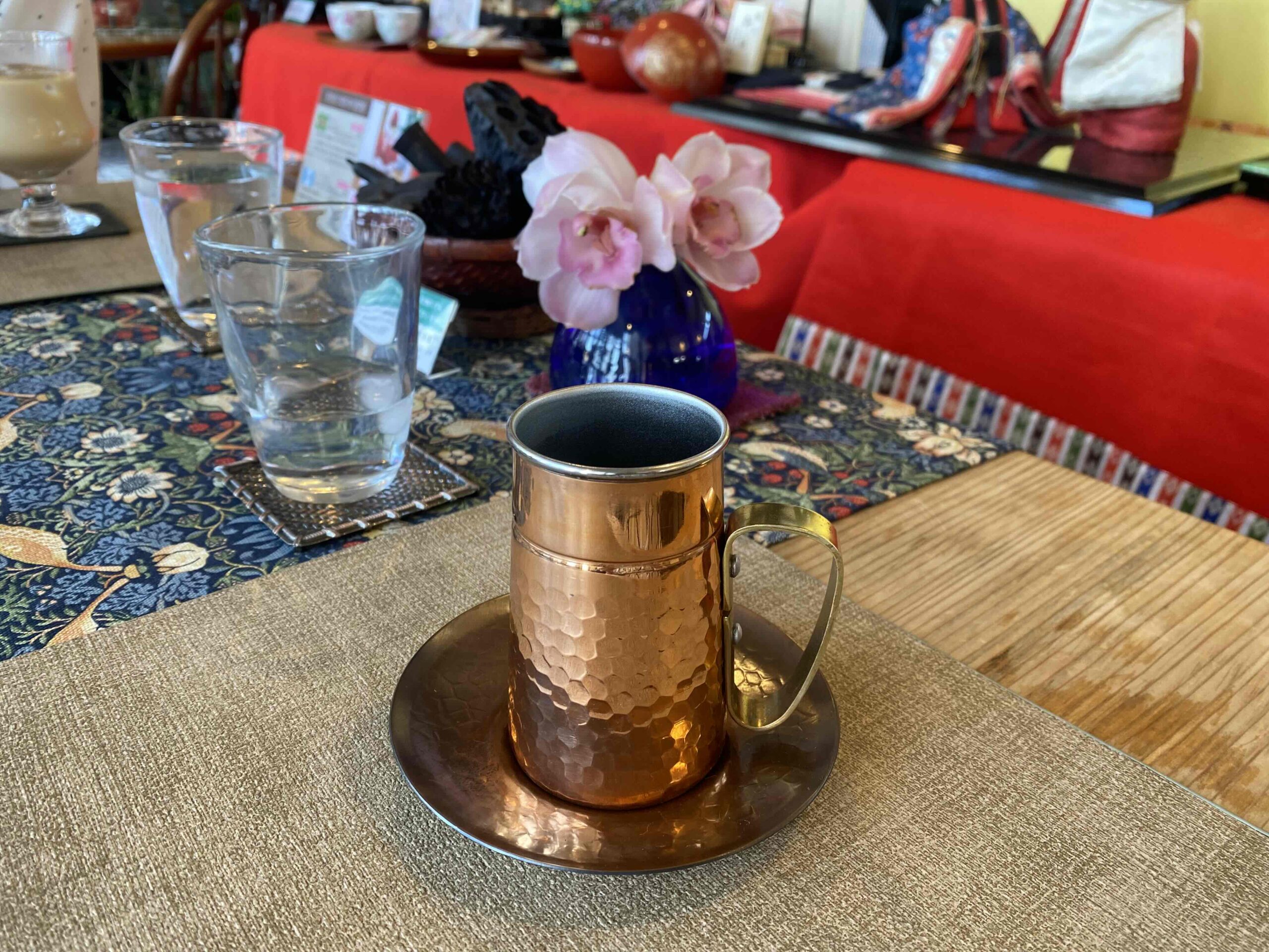 ホットのブレンドコーヒー