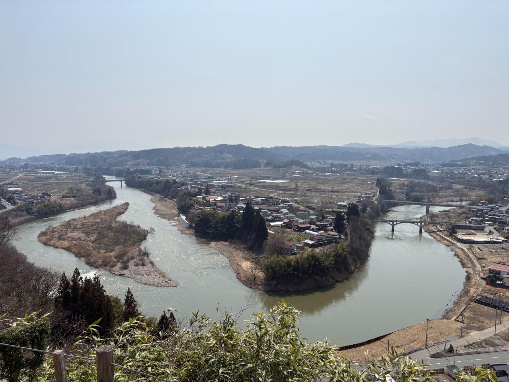 【山形・大江町】日本一公園(左沢楯山城史跡公園)|最上川を一望できる絶景スポットを満喫 アイキャッチ