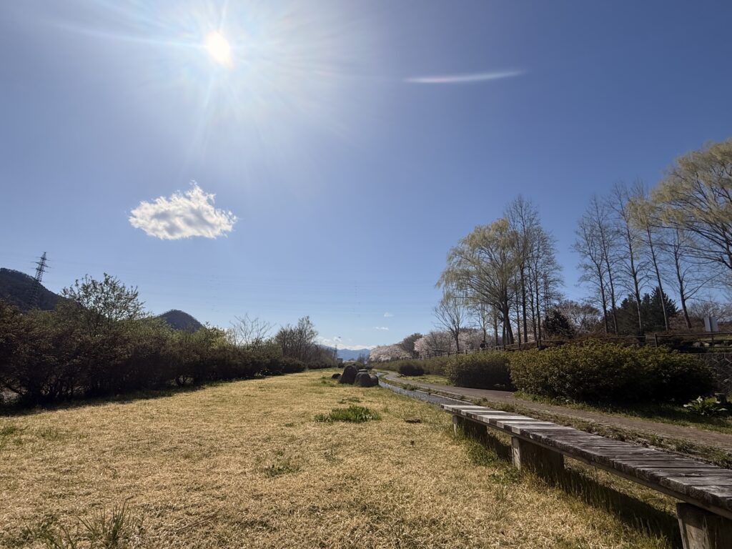 都会から離れてリフレッシュしたい人へ｜静かな環境で心と体が整う理由と、温泉・食・自然がそろう理想の目的地 デスクトップ向け