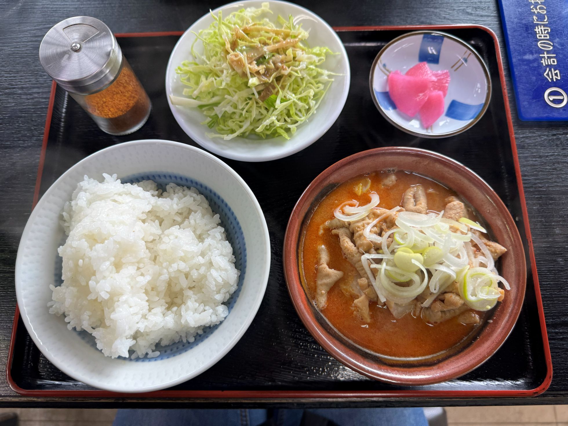 【山形・中山町】「しんぼり食堂」|もつ煮込みと串に刺さったたこ焼き実食レポ！ アイキャッチ