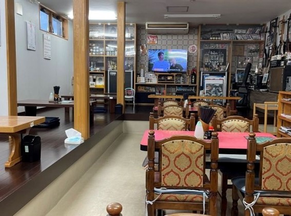 大勝軒の店内1